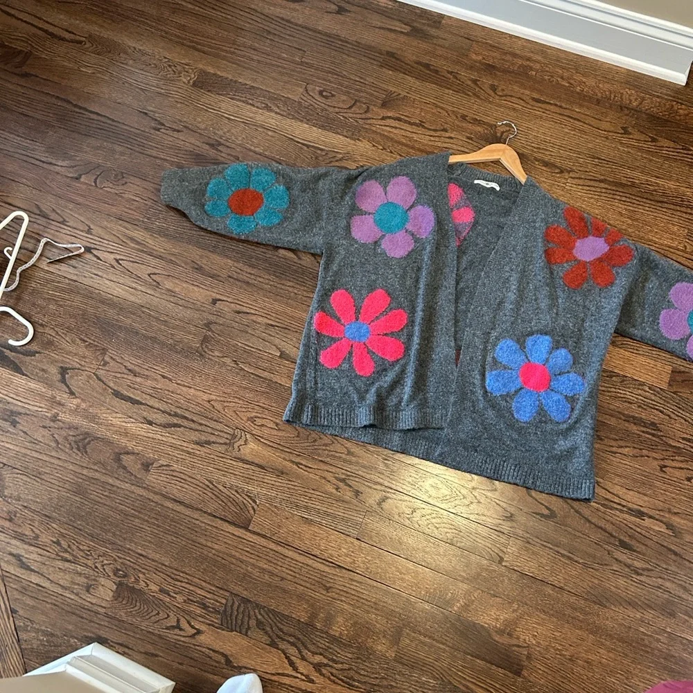 NATURAL LIFE Colorful Floral Gray Cardigan - Picture 6 of 9